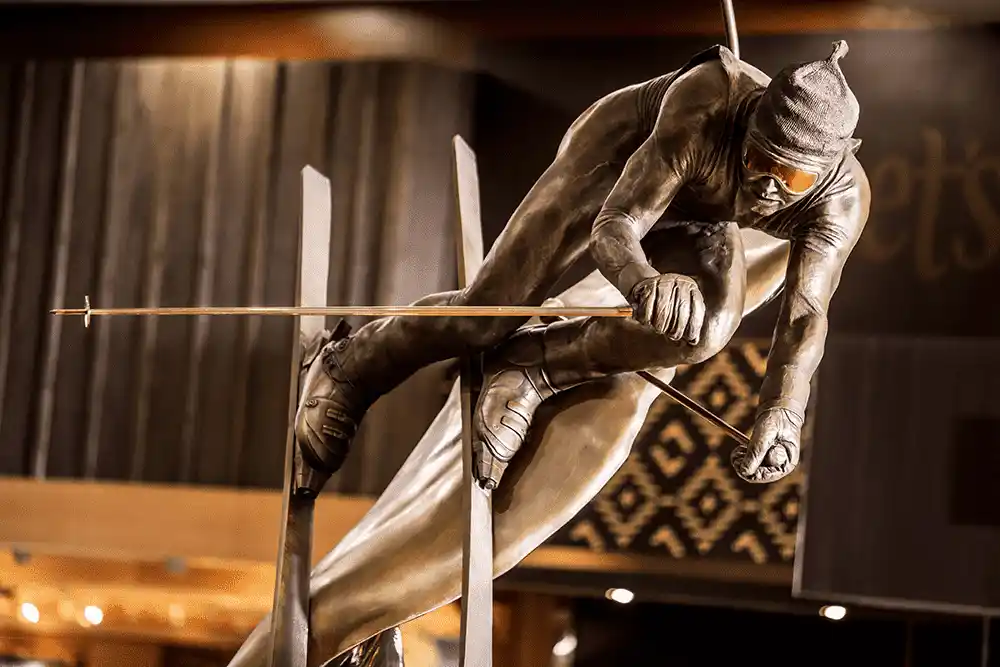 Ski statue at Reno–Tahoe International Airport